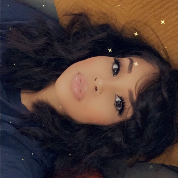 Meet your Posher, Jazmine - Picture 1 of 6